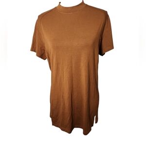 Alphalete Premium Brown Tshirt Size Medium‎
